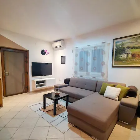 Cozy Apartmant Fran Apartmán